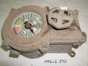 File:Gauge (AM 610769).jpg