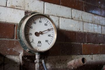File:Victoria Baths 2008 Pressure (2915056465).jpg